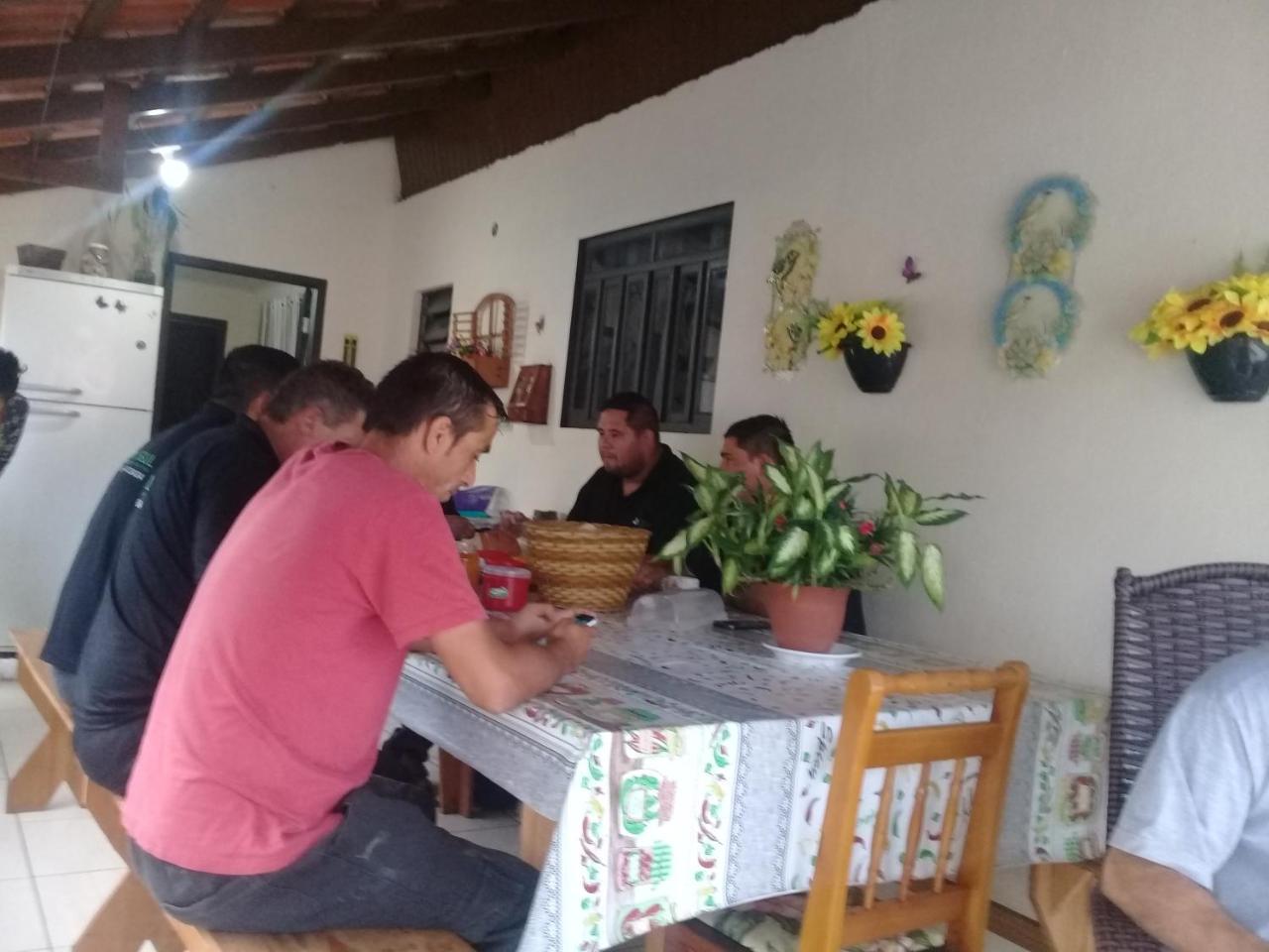 Hostel Cidade Das Flores 2 جوينفيل المظهر الخارجي الصورة