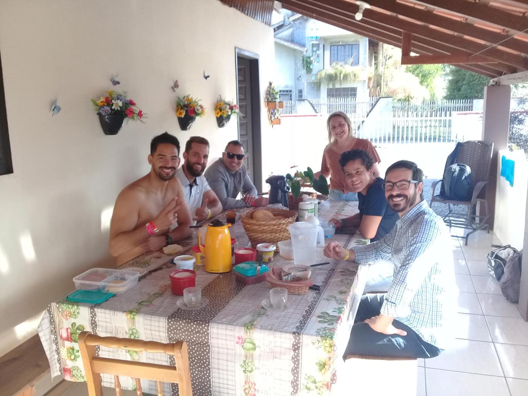 Hostel Cidade Das Flores 2 جوينفيل المظهر الخارجي الصورة